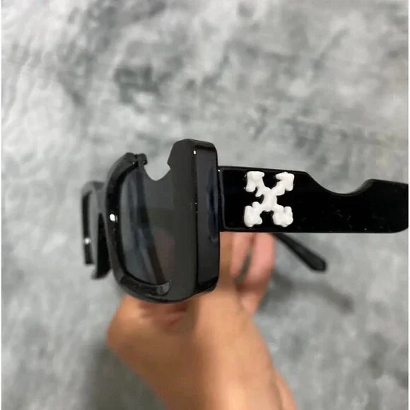 Women Sunglasses 2024 Trending Vintage Rectangle Notch Glasses Black Lenses - Picture 8 of 8